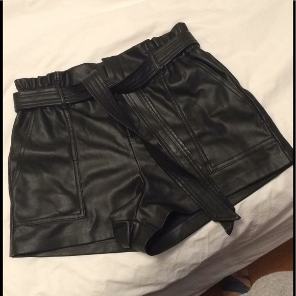 Zara Pants - Faux leather shorts high waisted